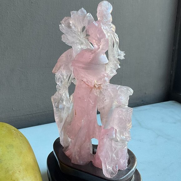 Vintage Rose Quartz Mother and Child Sculpture on a carved Wood Base - Picture 12 of 14